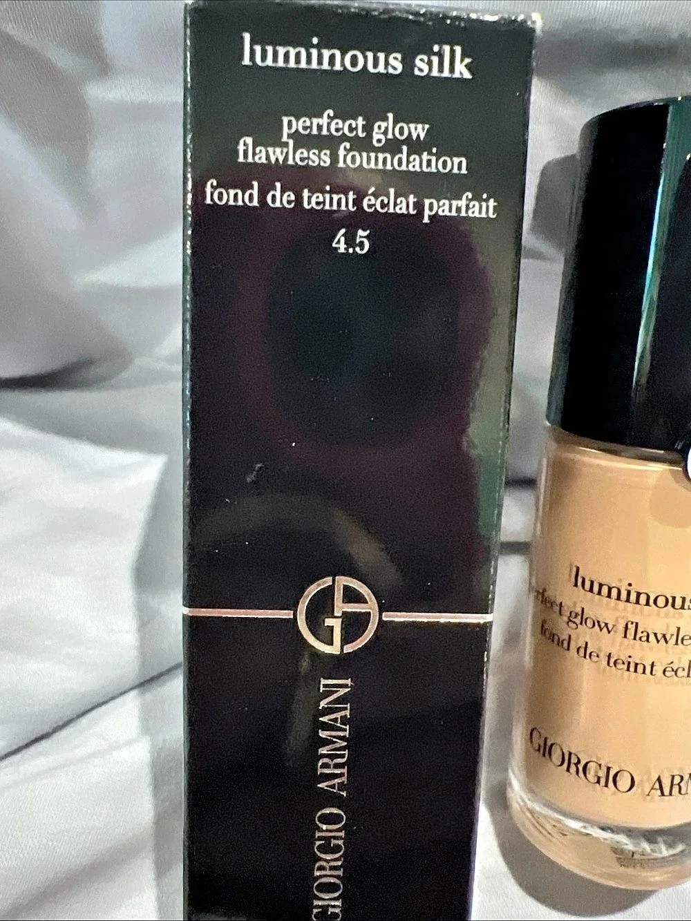 Giorgio Armani Luminous Silk Perfect Glow Flawless Foundation Shade 4.5 NWT